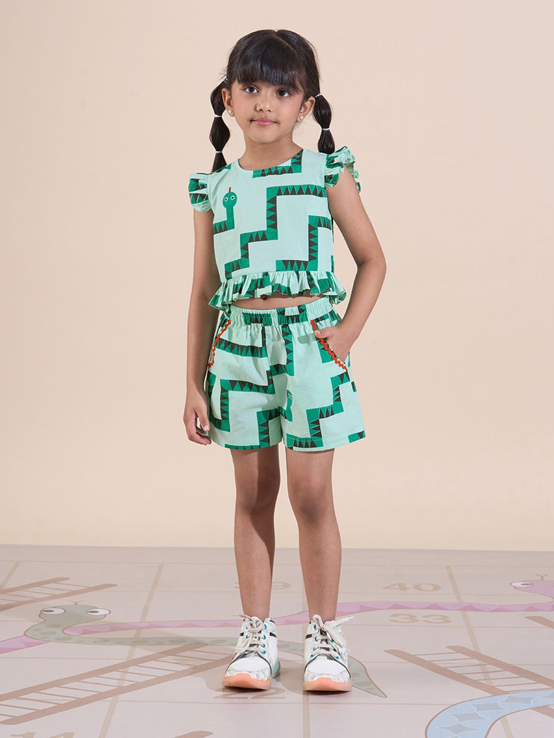 

LIL DRAMA Girls Printed Top with Shorts, Green