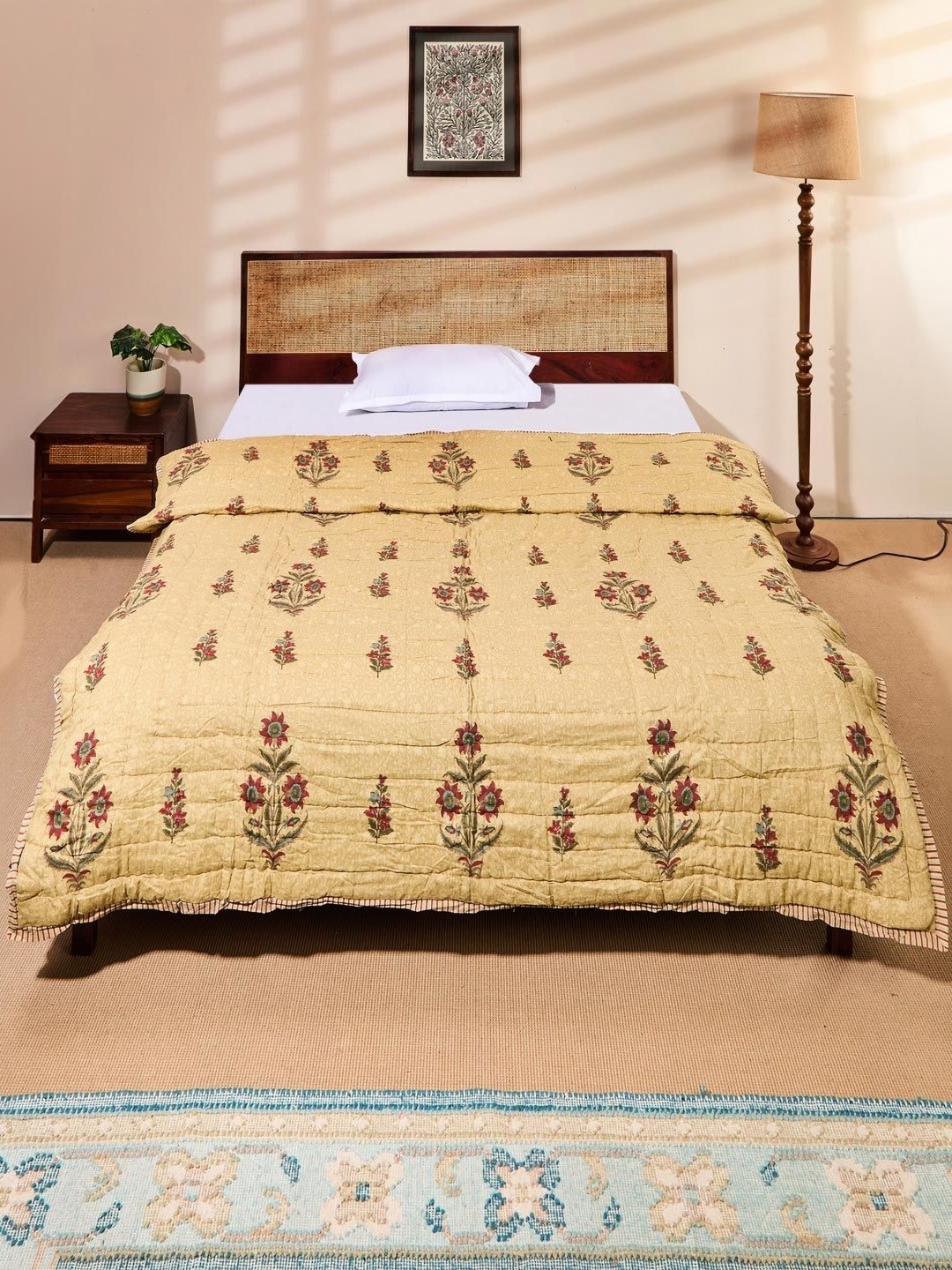 

Fabindia Beige & Green Floral AC Room Single Bed Quilt