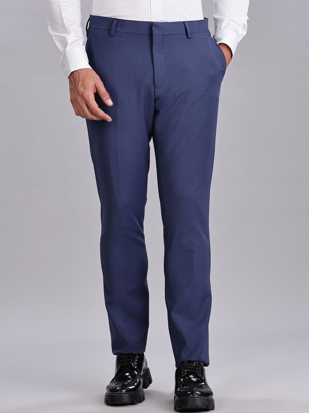 

Tommy Hilfiger Men Trousers, Navy blue