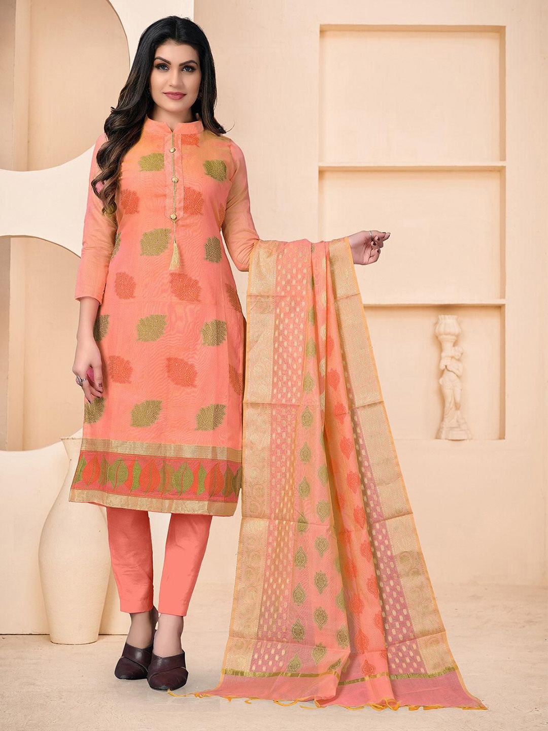 

ODETTE Women Floral Regular Kurta with Trousers & With Dupatta, Peach