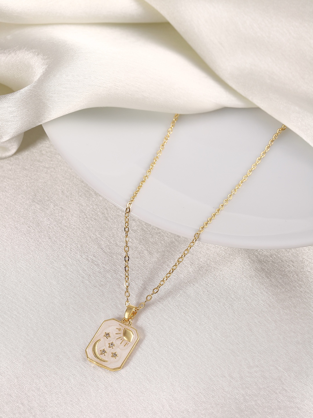 

DressBerry Stone Studded Rectangular Shape Pendant with Chain, Gold