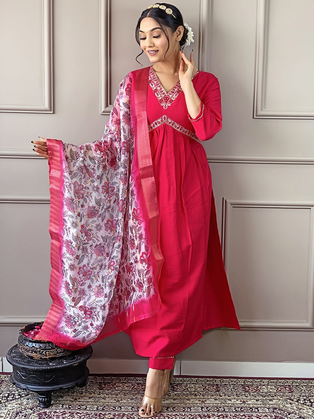

Fab Dadu Women Floral Embroidered Pleated Thread Work Chanderi Silk Kurta with Trousers & With Dupatta, Pink