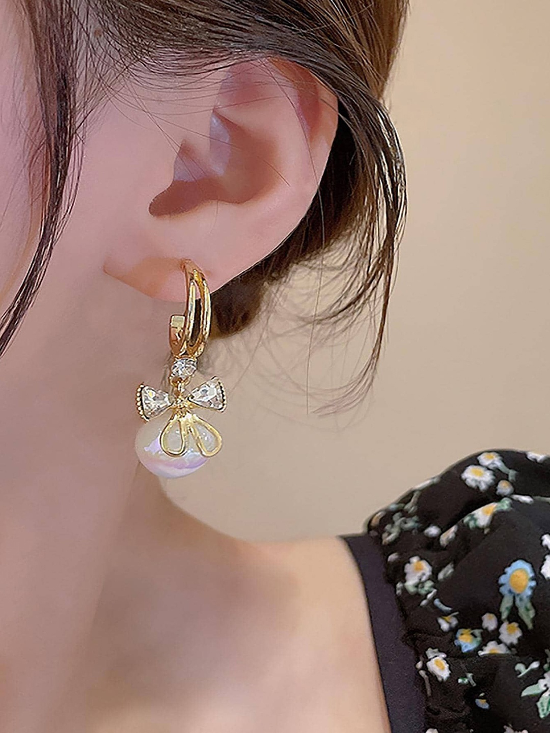 

kazare Contemporary Studs Earrings, Gold