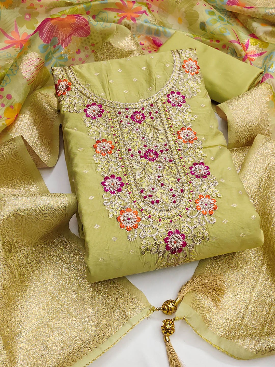

SHADOW & SAINING Semi-Stitched Dress Material, Lime green