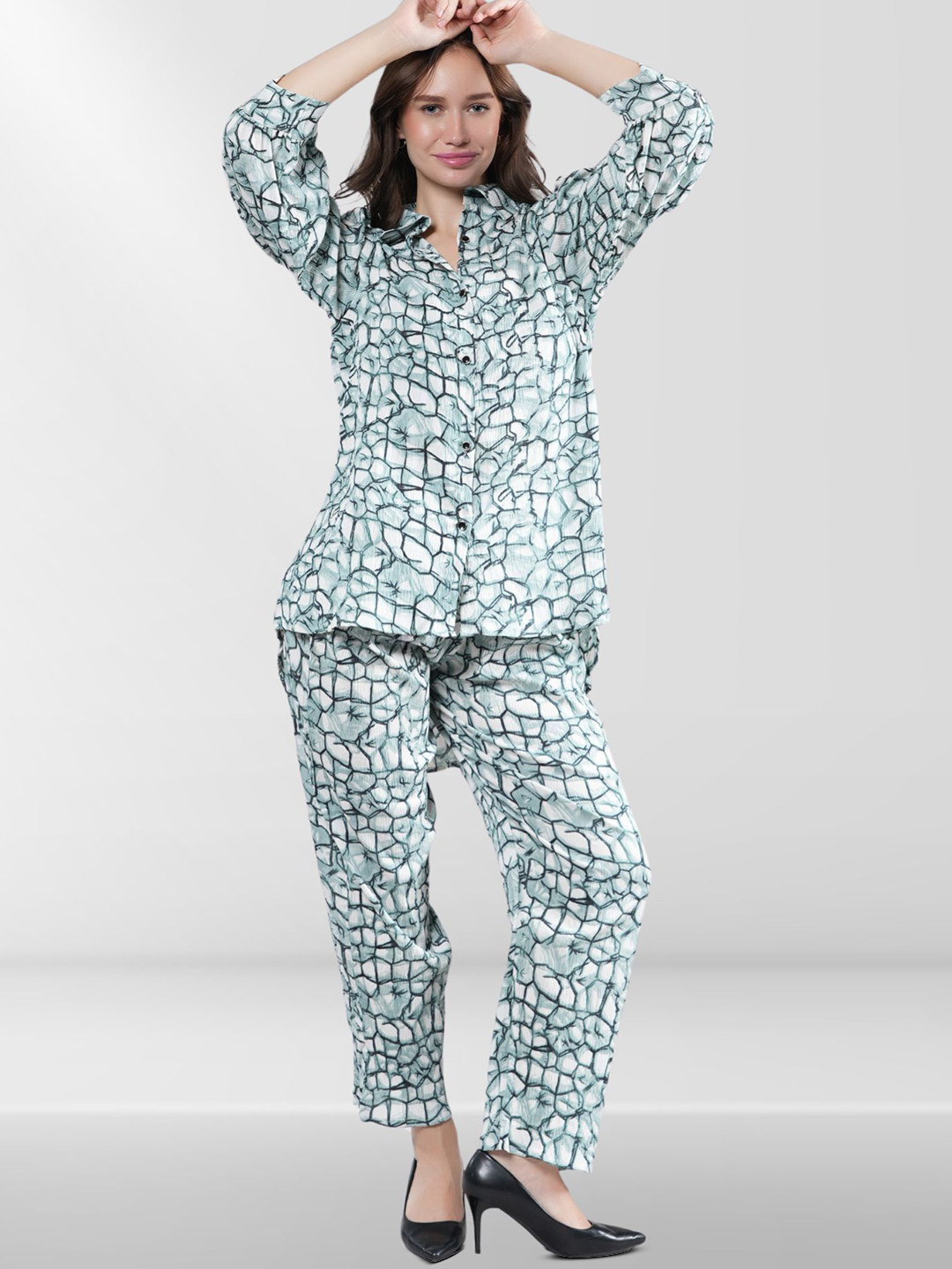 

Belfry Printed High-Low Shirt With Trousers Co-Ords, Green