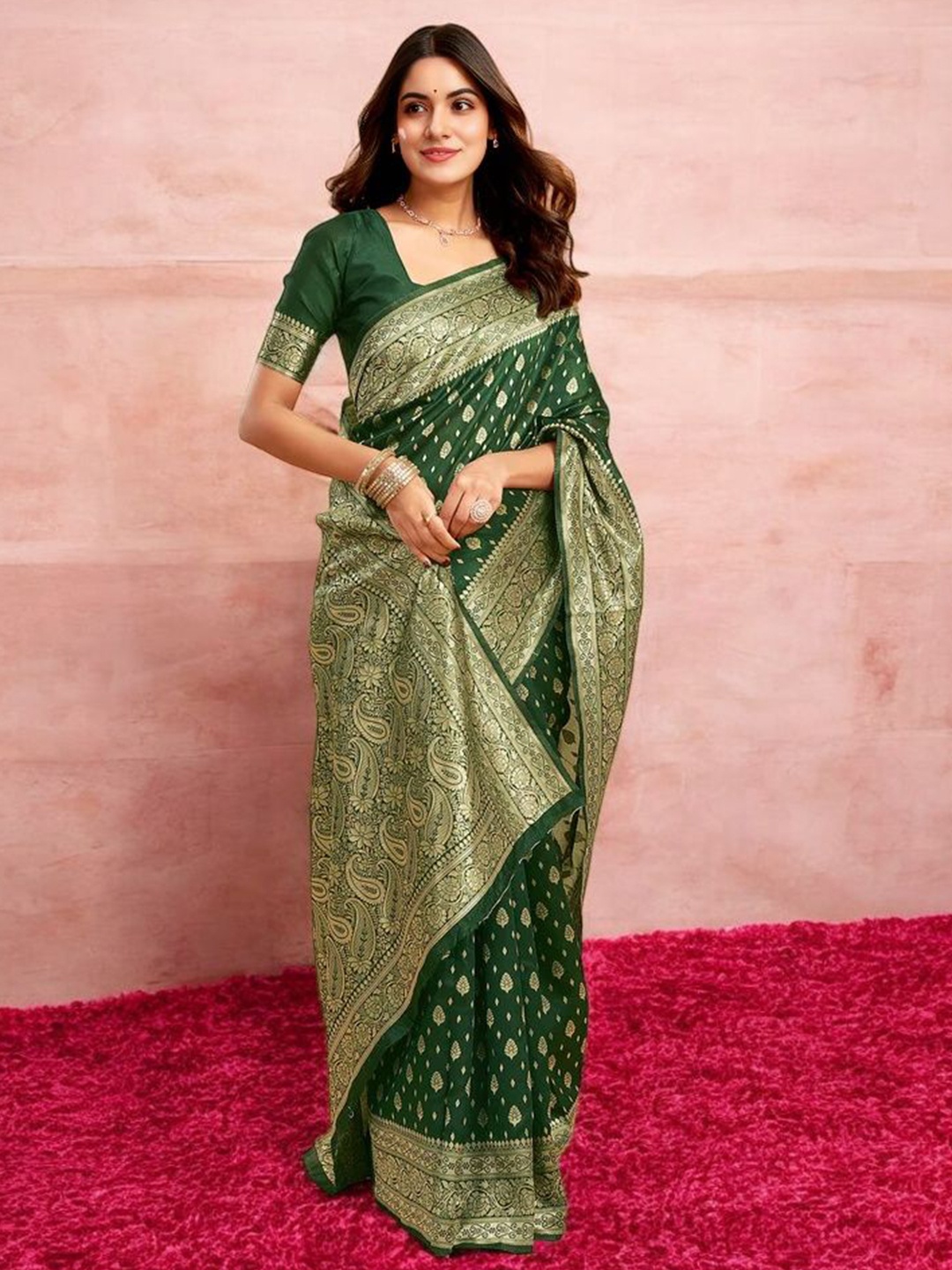 

Blissta Woven Design Zari Silk Blend Banarasi Saree, Green
