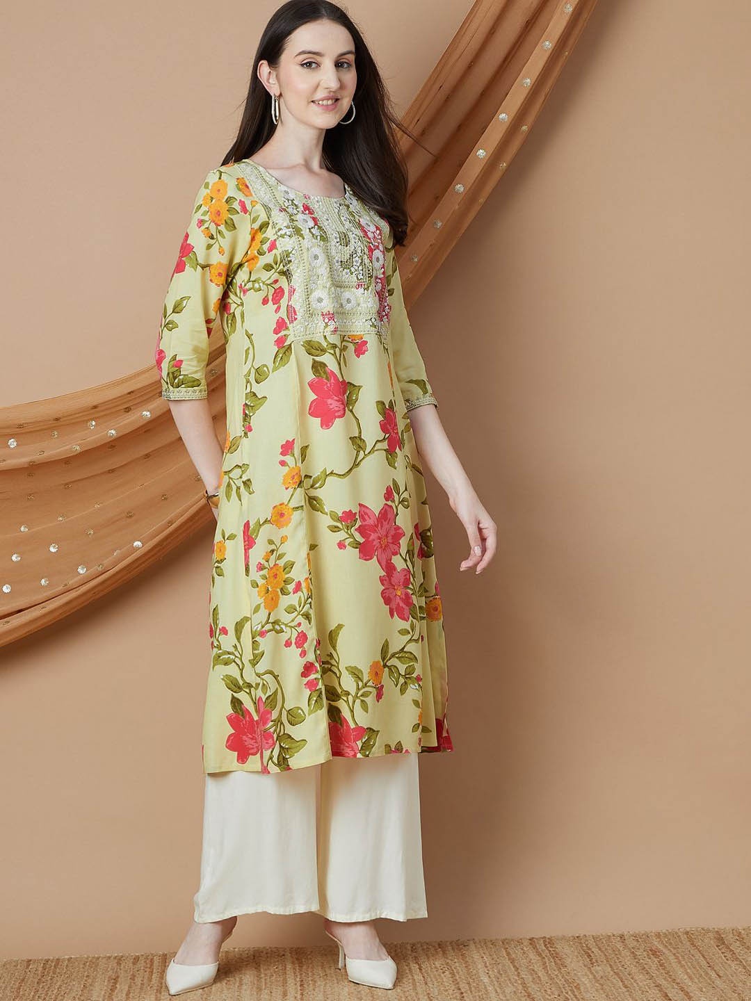 

Melange by Lifestyle Women Floral Printed Thread Work Kurta, Yellow