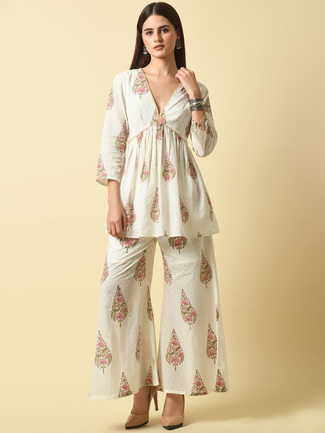

SEEDS OF FUSION Mirah Handblock V-Neck Top With Palazzos Co-Ords, White