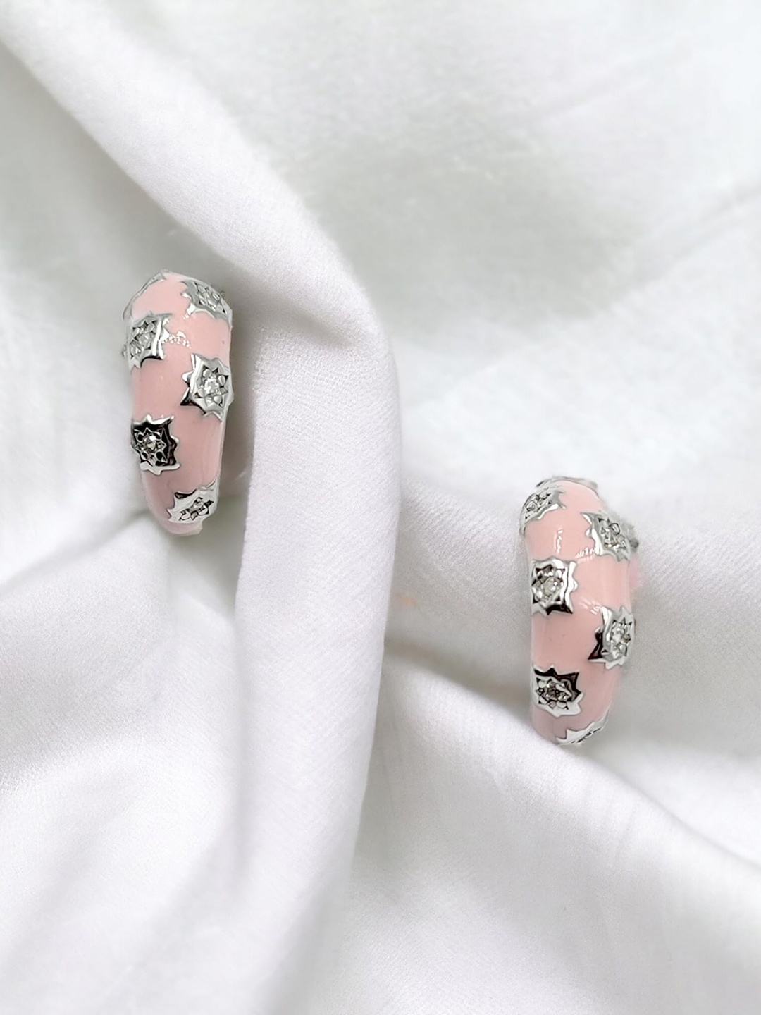 

AMONROO Contemporary Studs Earrings, Champagne