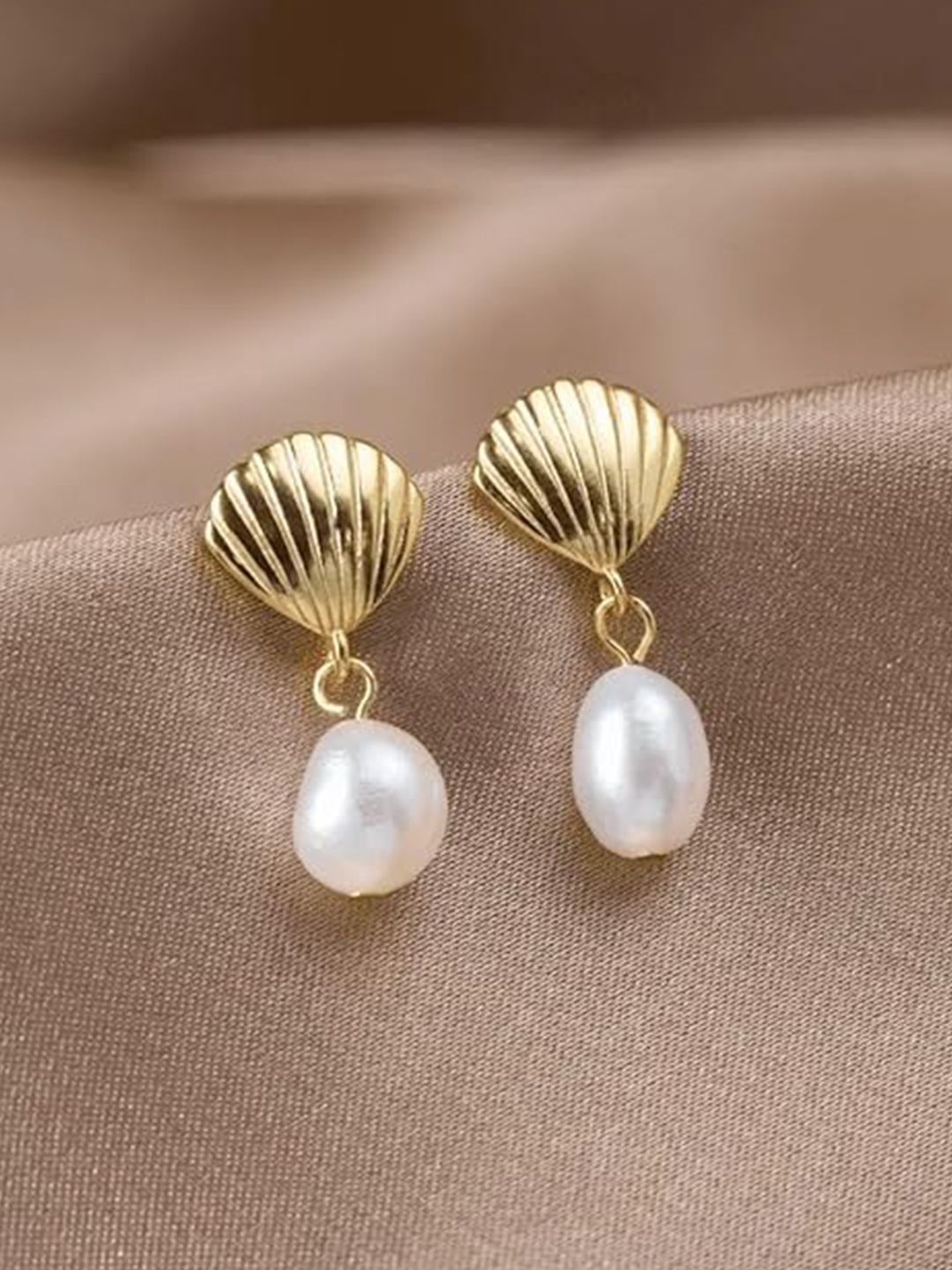 

DressBerry Teardrop Shaped Drop Earrings, Gold