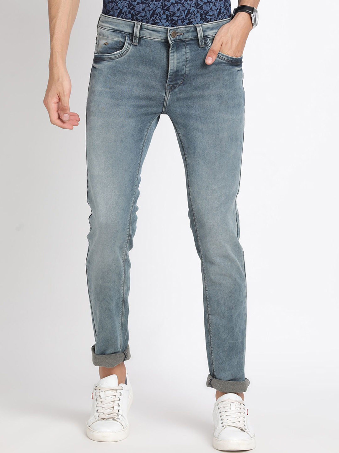 

Turtle Men Narrow Tapered Fit Heavy Fade Stretchable Jeans, Blue