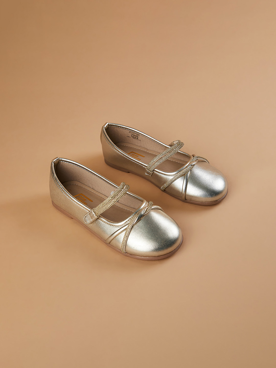 

Fame Forever by Lifestyle Girls Slip-On Sneakers, Gold