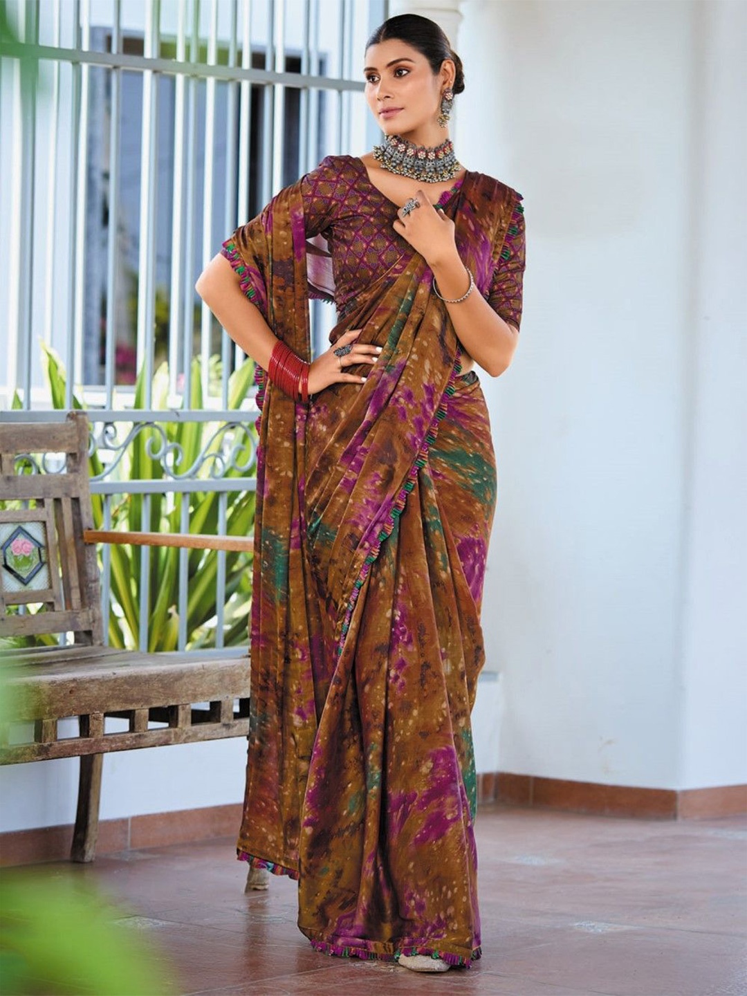 

LeeliPeeri Designer Satin Saree, Brown