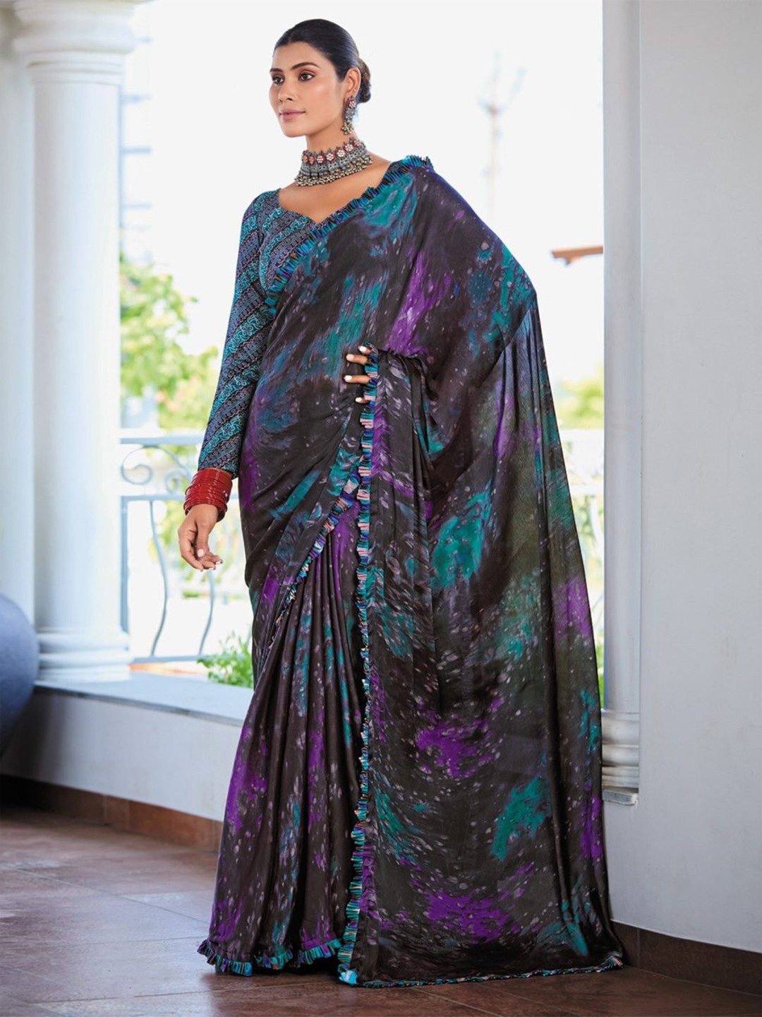 

LeeliPeeri Designer Satin Saree, Black