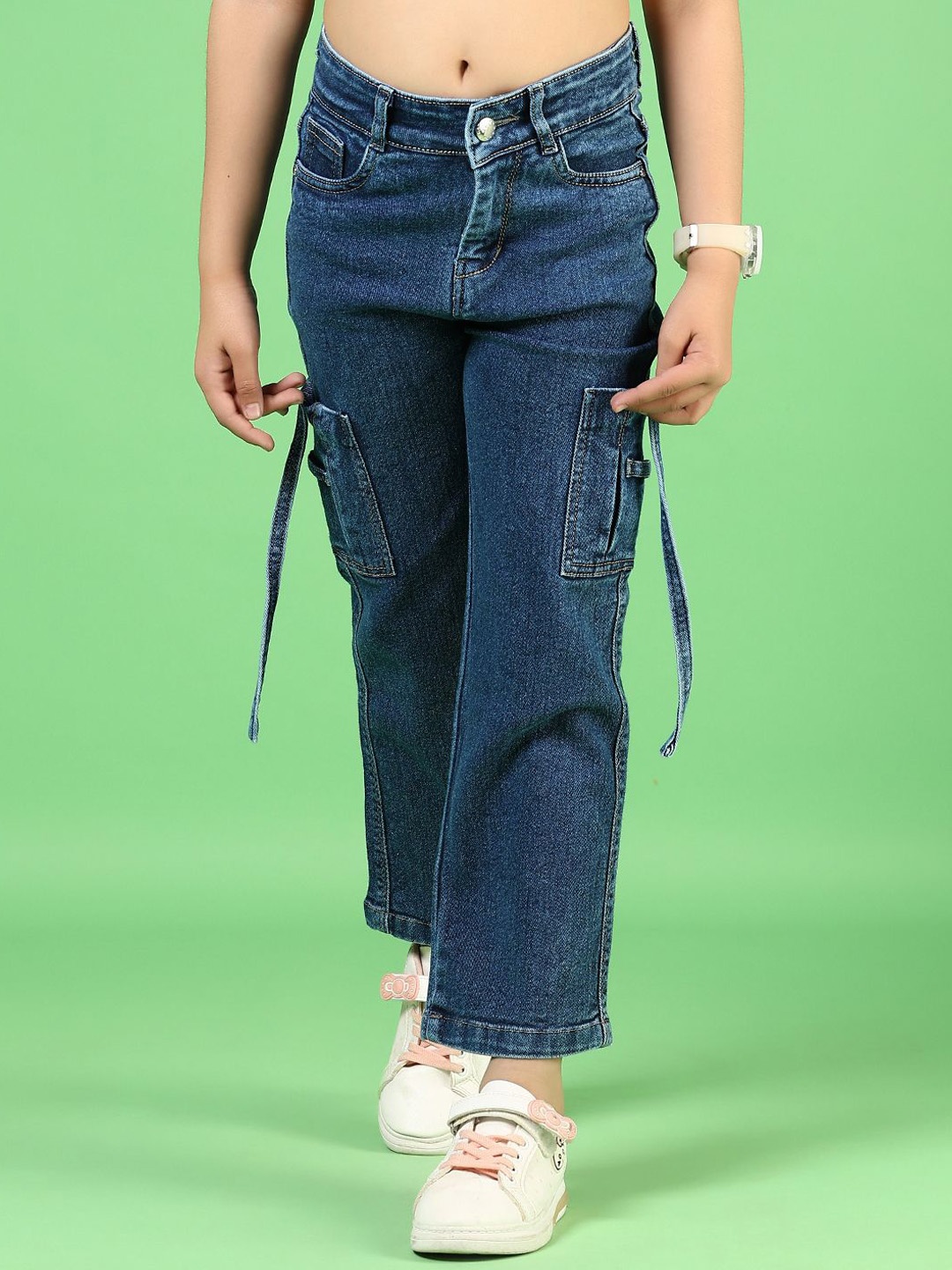 

V-Mart Girls Light Fade Jeans, Blue