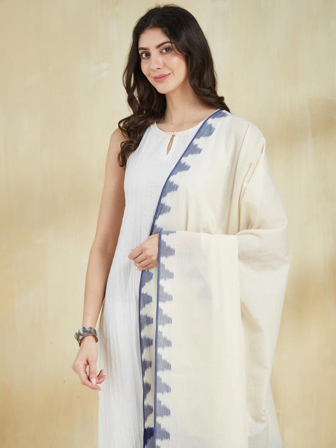 

Fabindia Dupatta, Off white