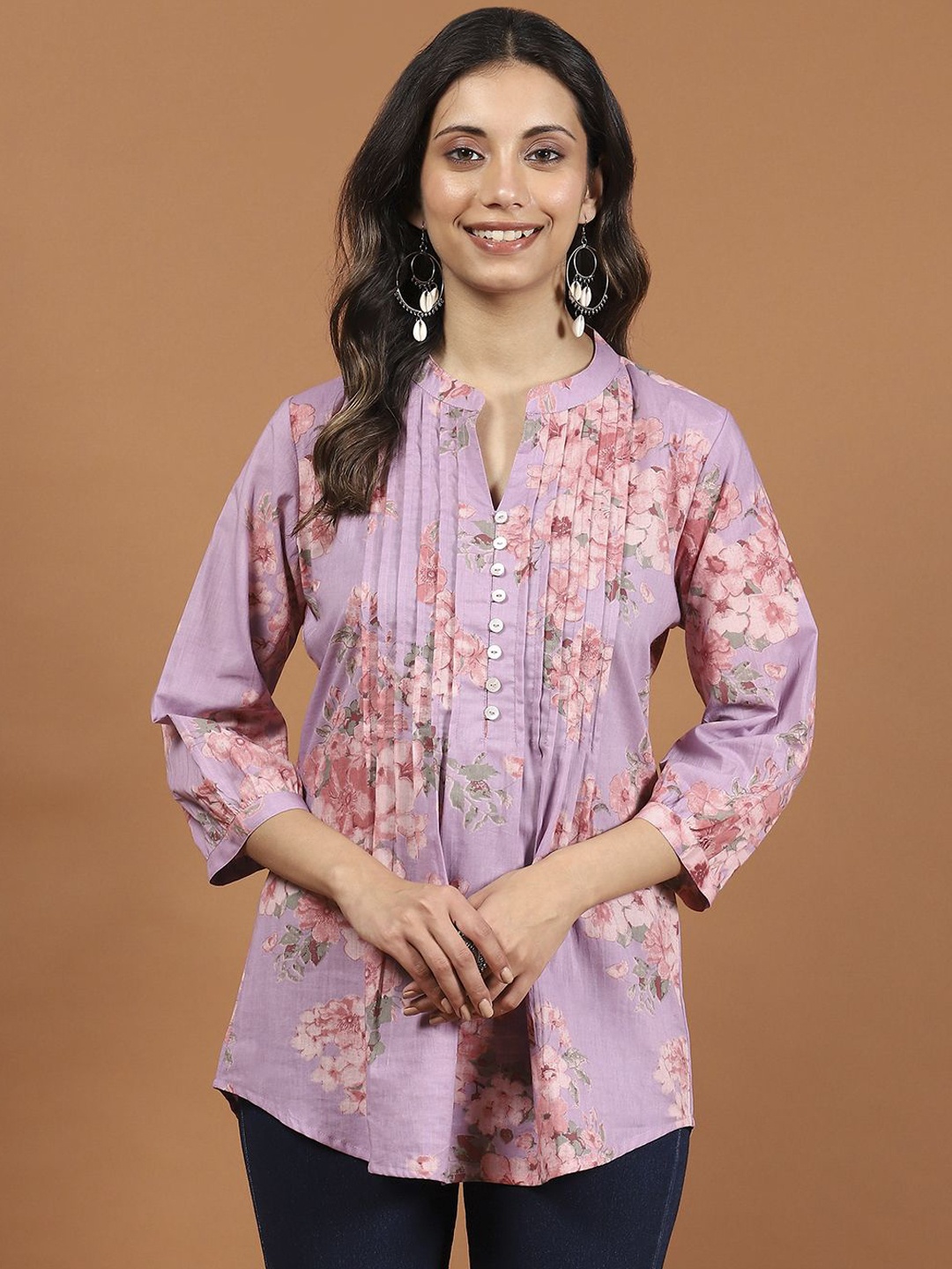 

Meena Bazaar Women Printed Thread Work Kurta, Pink