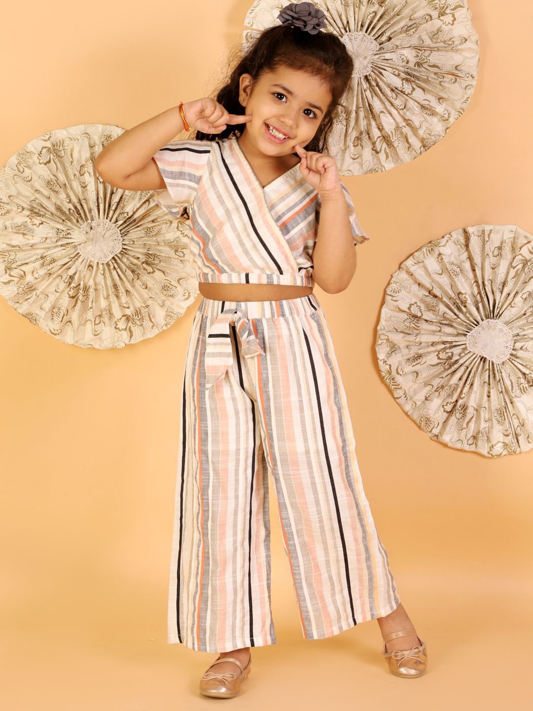 

LIL DRAMA Girls Printed Top with Trousers, Pink