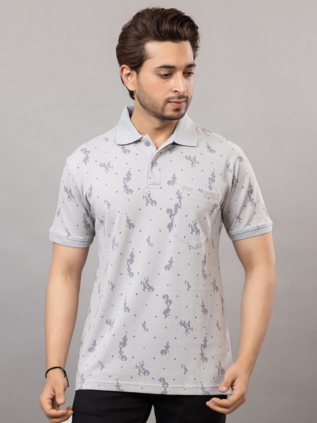 

ARMENOR Men Printed Polo Collar Pockets T-shirt, Grey