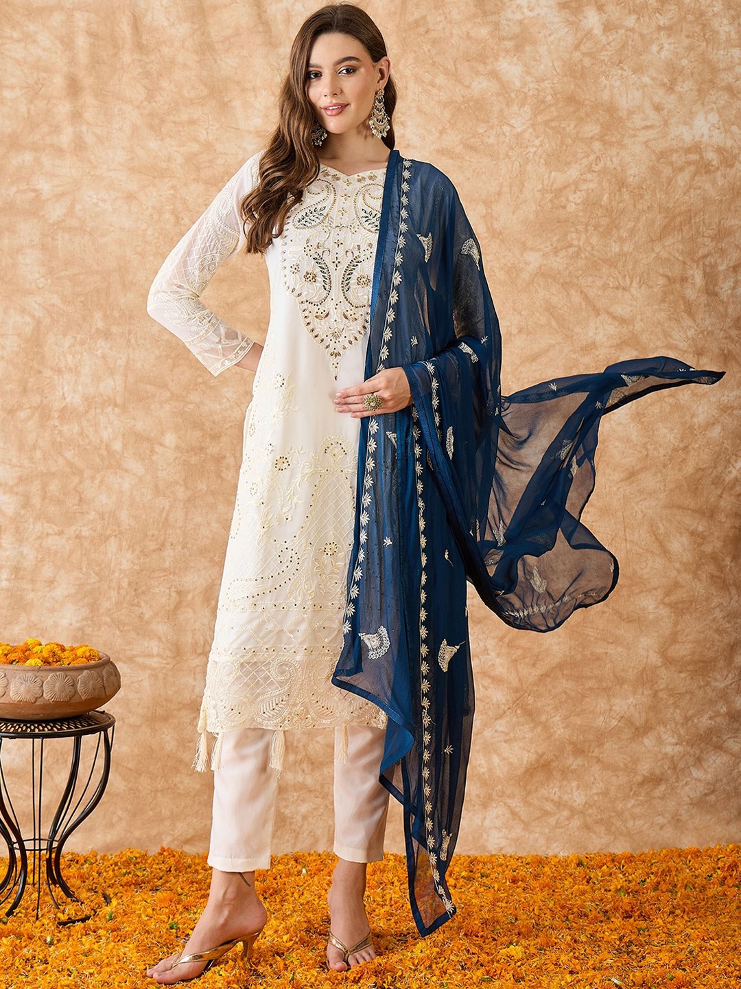 

SHADOW & SAINING Embroidered Silk Georgette Unstitched Dress Material, White