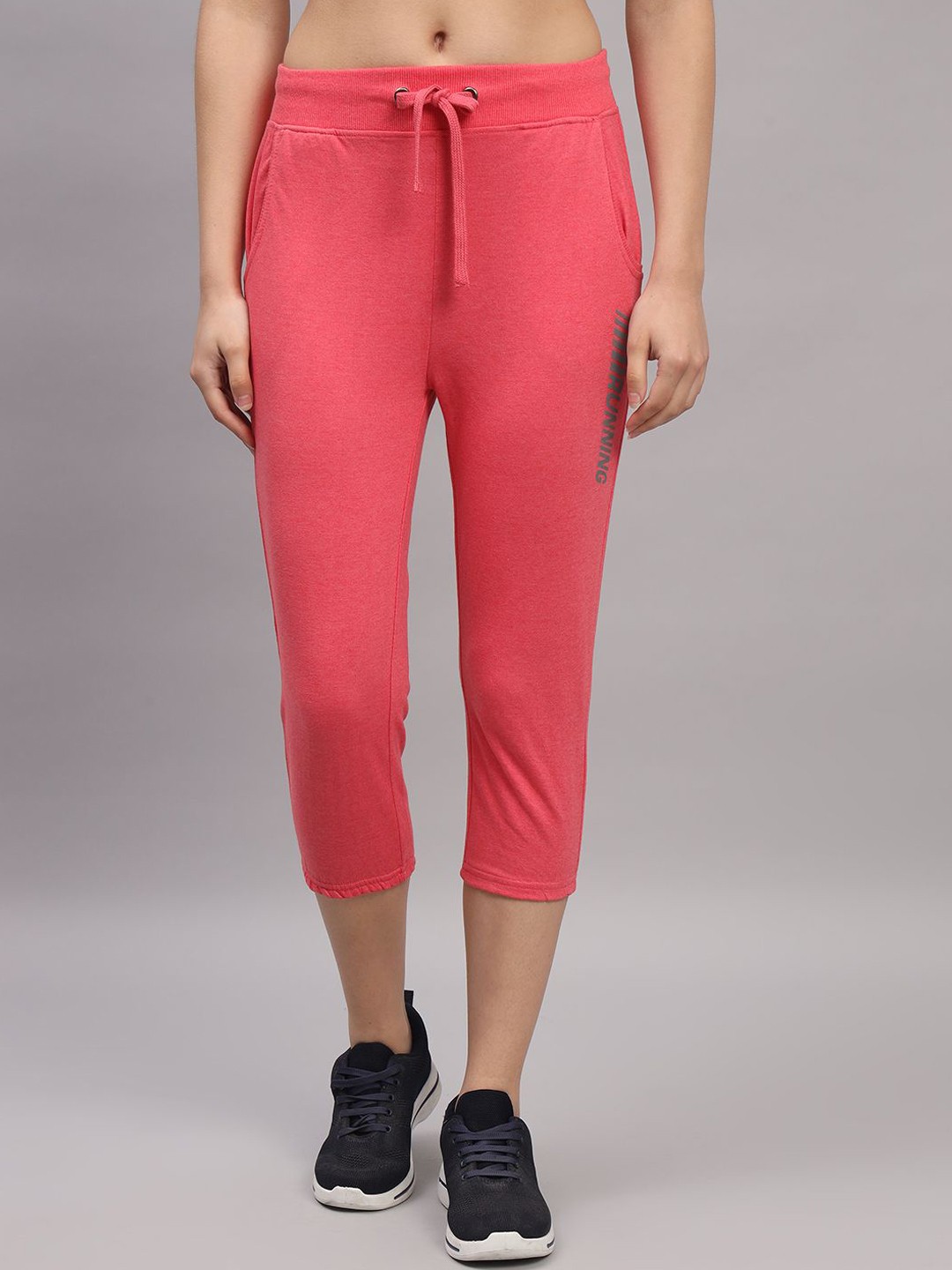 

TRAZO Mid-Rise Cotton Capris, Pink