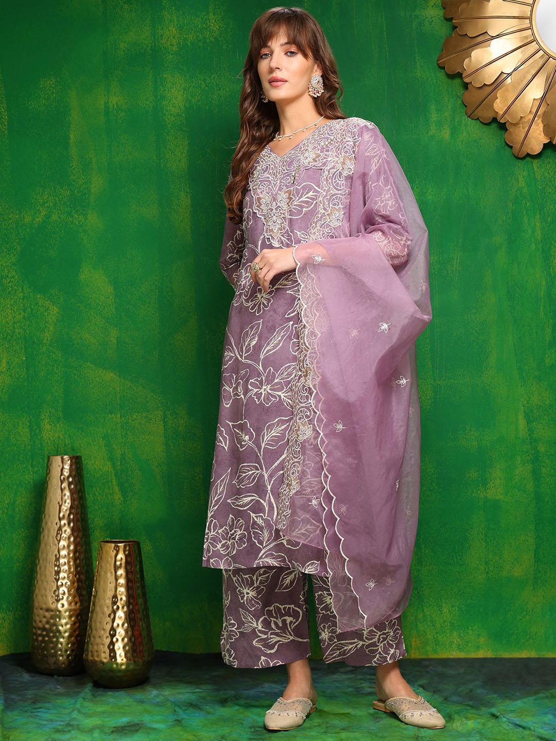 

Berrylicious Women Ethnic Motifs Embroidered Regular Kantha Work Kurta with Palazzos & With Dupatta, Lavender