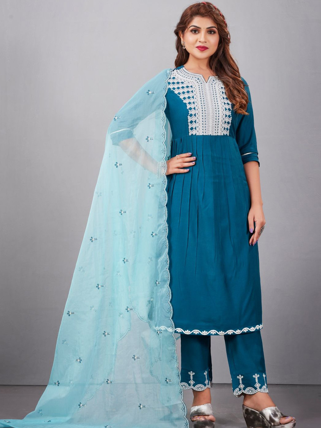 

Suha Women Ethnic Motifs Embroidered Regular Thread Work Pure Cotton Kurta with Trousers & With Dupatta, Blue