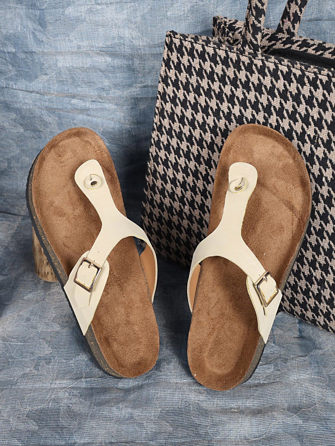 

MOZAFIA Women Core with Buckles Flats, Beige