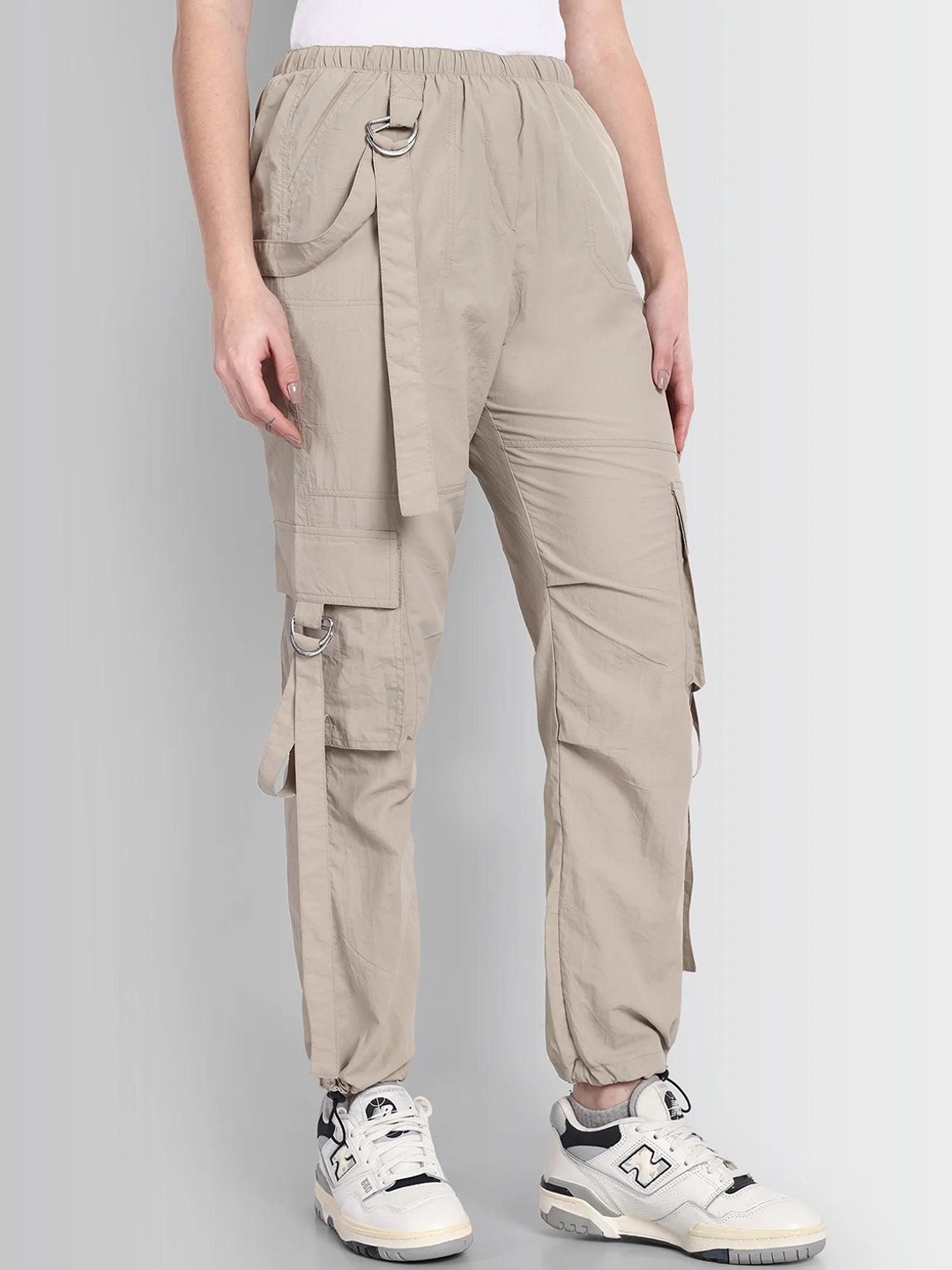 

DCYPHR Mid-Rise Cargos Joggers, Beige