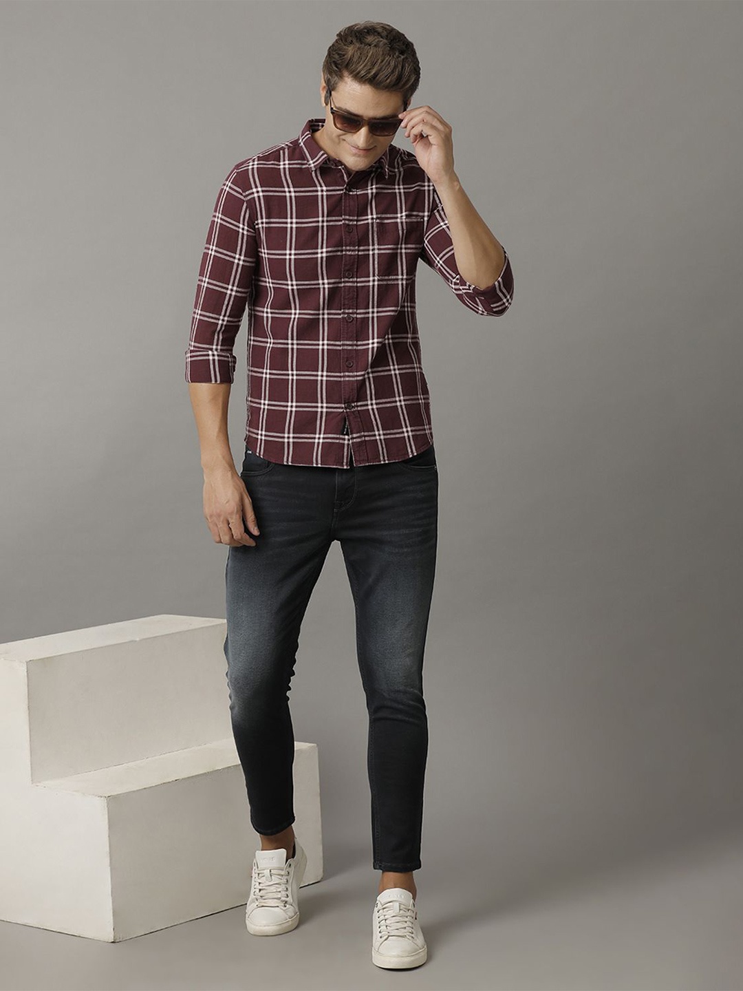 

Voi Jeans Men Slim Fit Tartan Checks Opaque Checked Casual Shirt, Brown