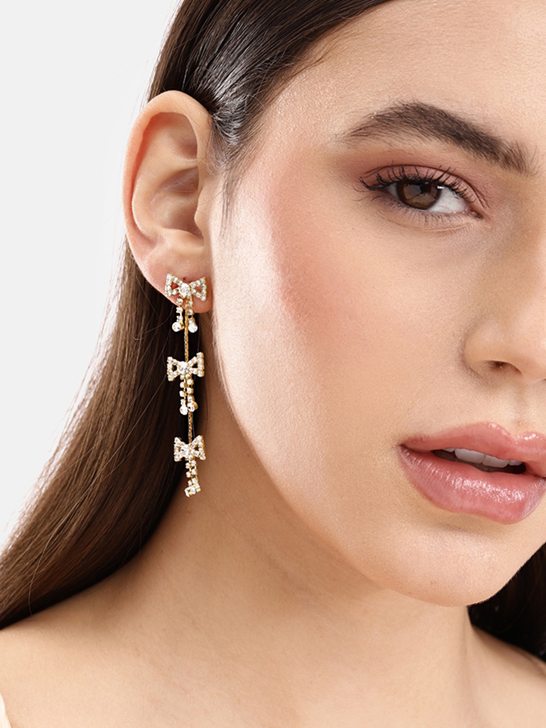 

DressBerry Contemporary Drop Earrings, Gold