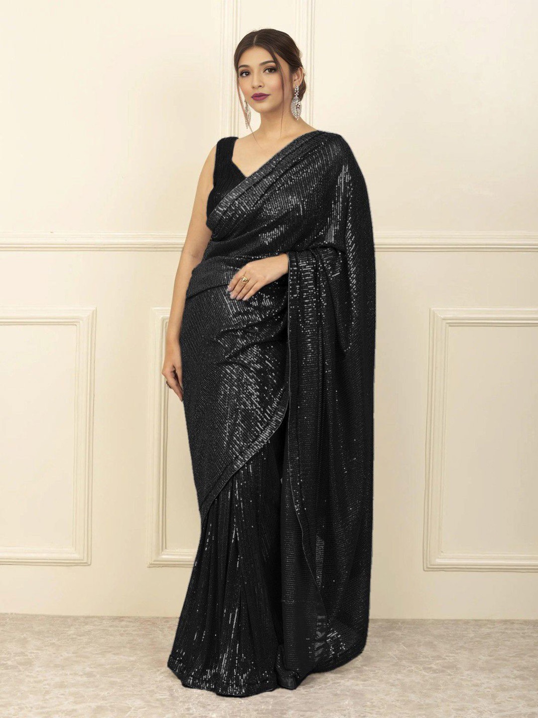 

ANJANI TEXTILE Embellished Sequinned Poly Georgette Saree, Black
