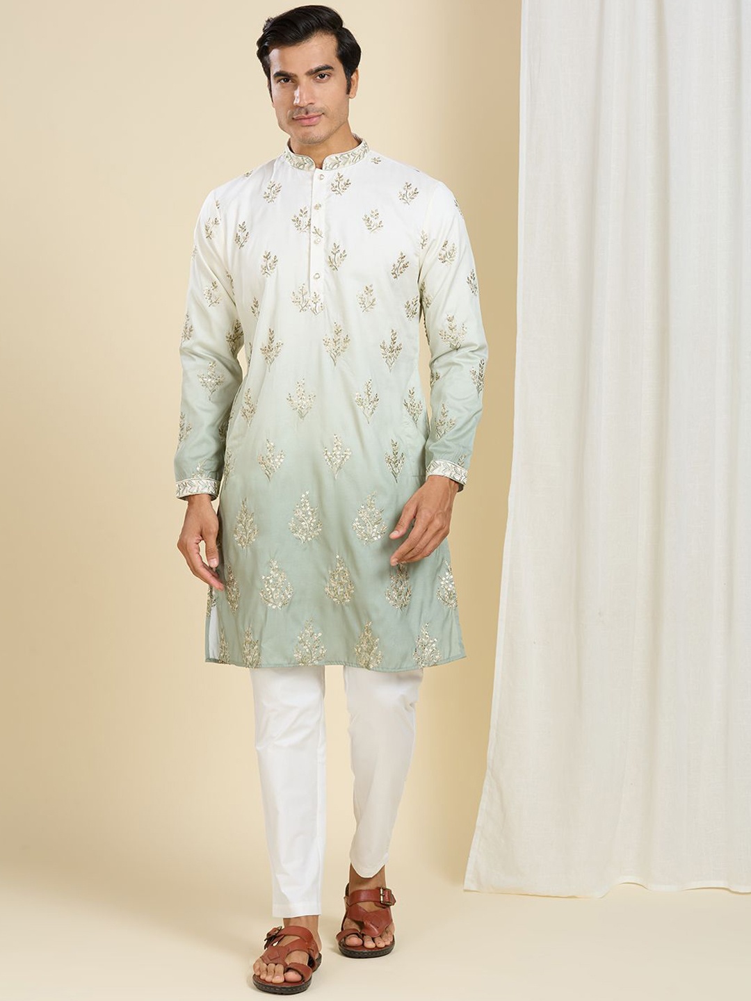 

Be Desi Men Ethnic Motifs Embroidered Regular Thread Work Kurta with Pyjamas, Sea green