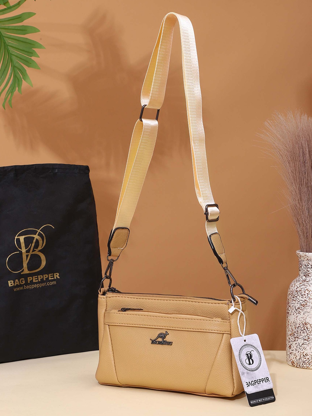 

Bag Pepper PU Sling Bag, Tan