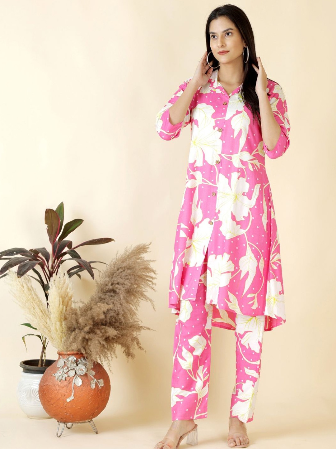 

Moda Rapido Women Floral Printed Regular Kurta with Trousers, Pink