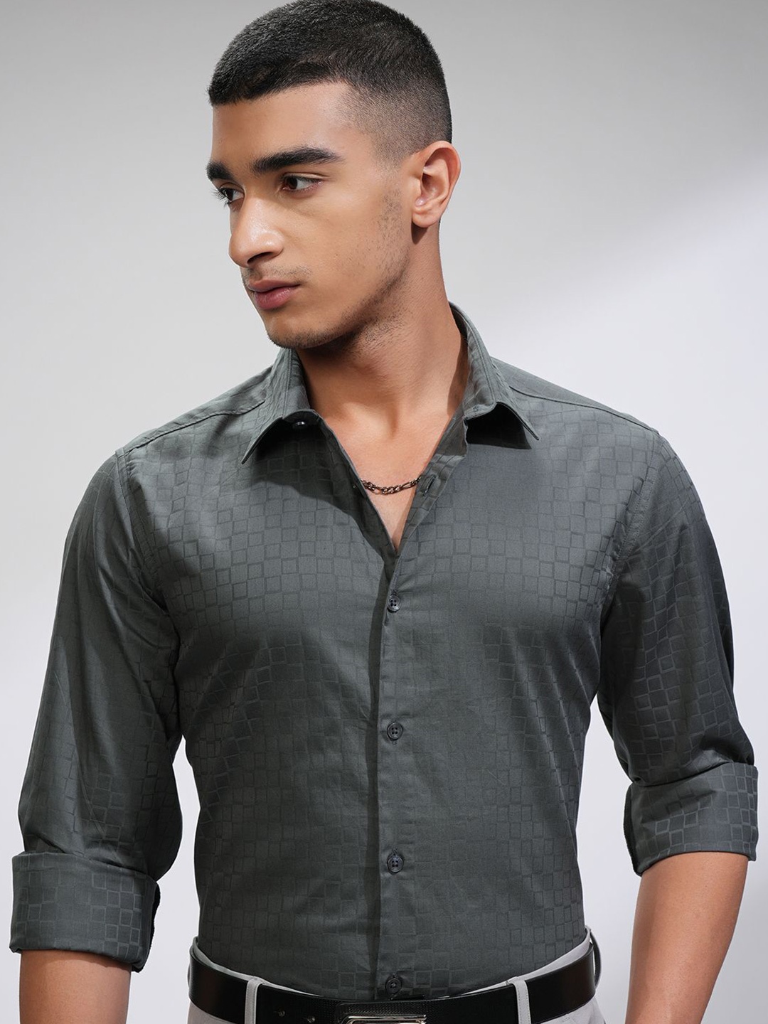 

HIGHLANDER Men Comfort Slim Fit Opaque Casual Shirt, Charcoal