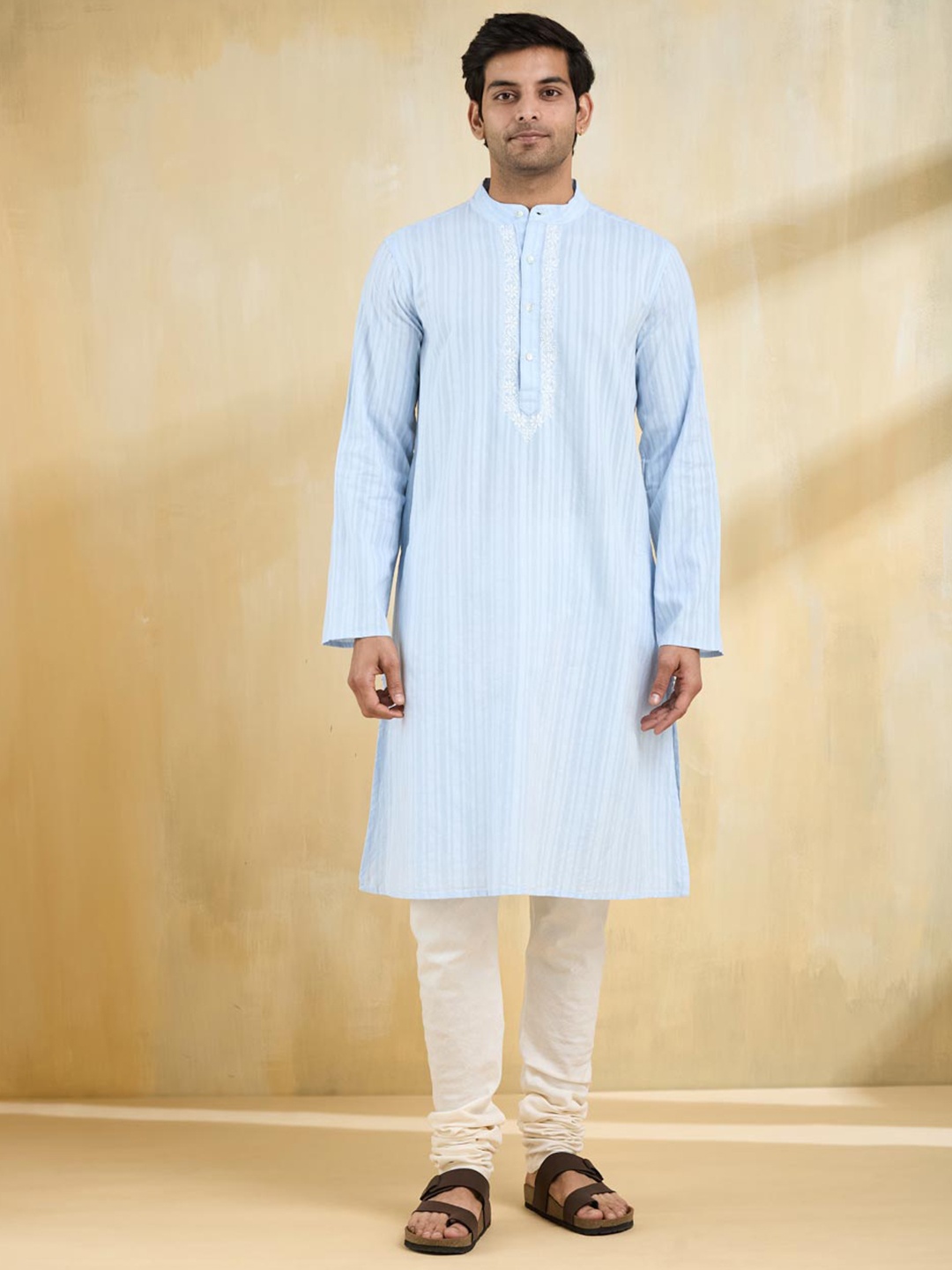 

Fabindia Men Striped Cold-Shoulder Sleeves Gotta Patti Kurta, Blue