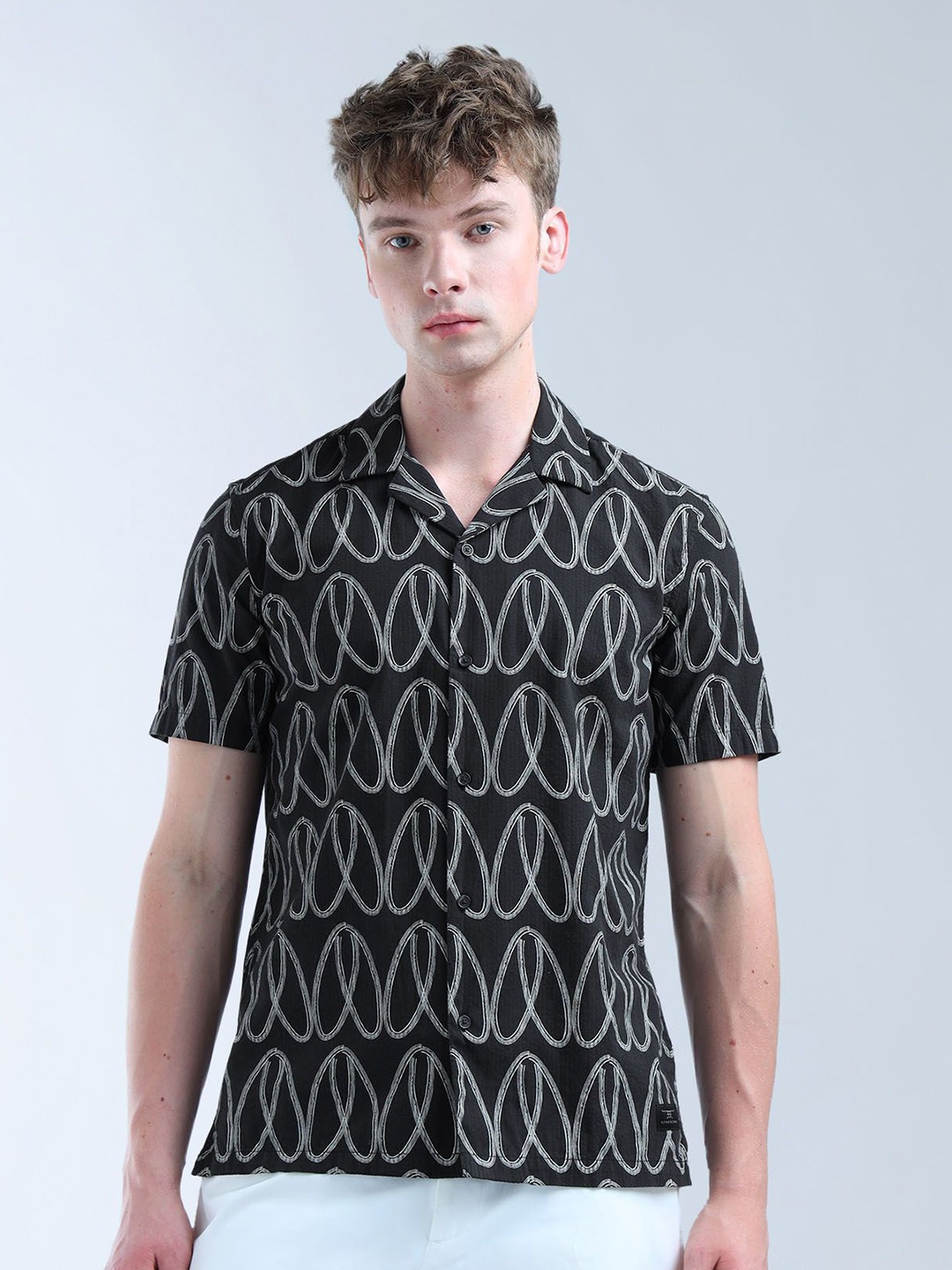 

Flying Machine Men Classic Opaque Printed Casual Shirt, Black