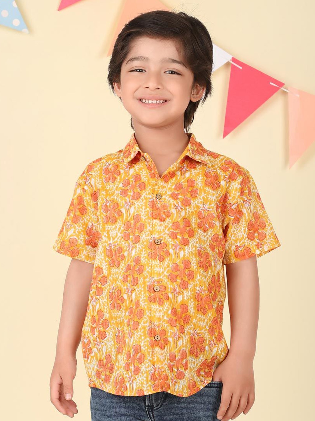 

Fabindia Boys Floral Opaque Printed Casual Shirt, Orange