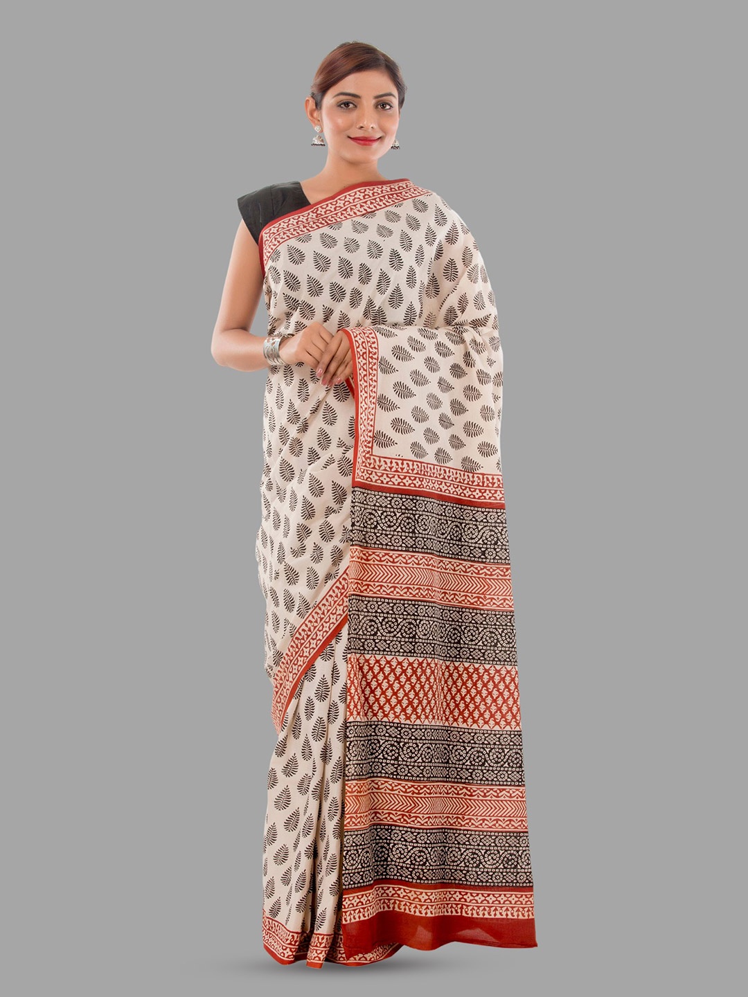 

HANDICRAFT PALACE Ethnic Motifs Pure Cotton Block Print Saree, Black