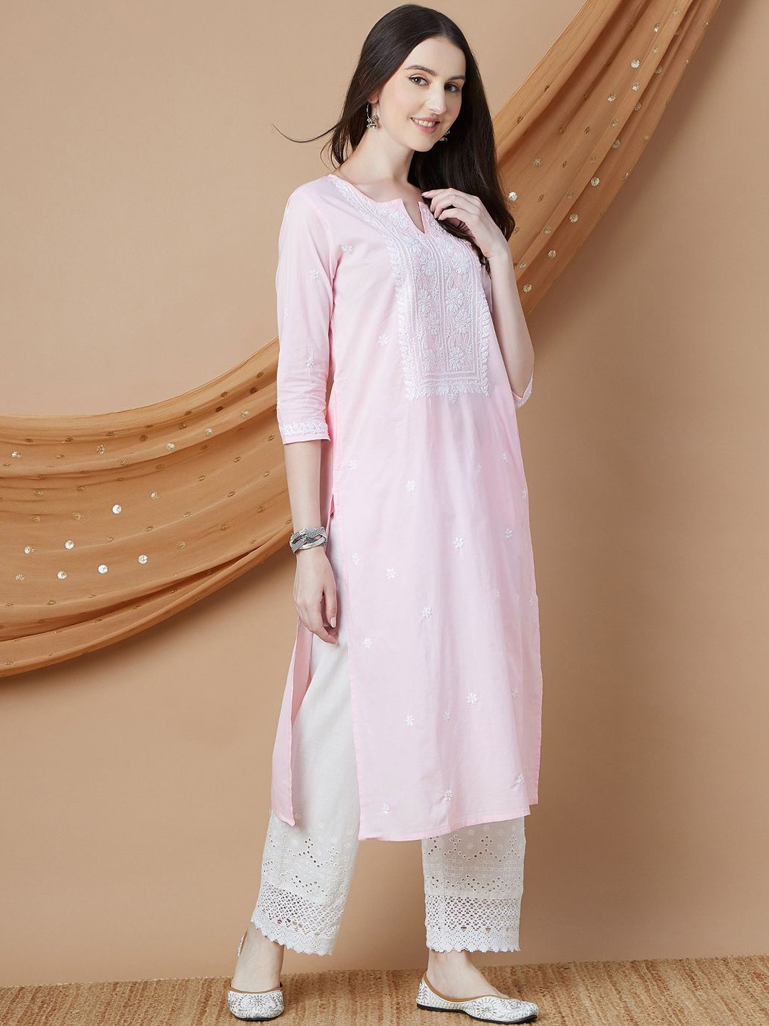 

Melange by Lifestyle Women Geometric Embroidered Keyhole Neck Thread Work Kurta, Pink
