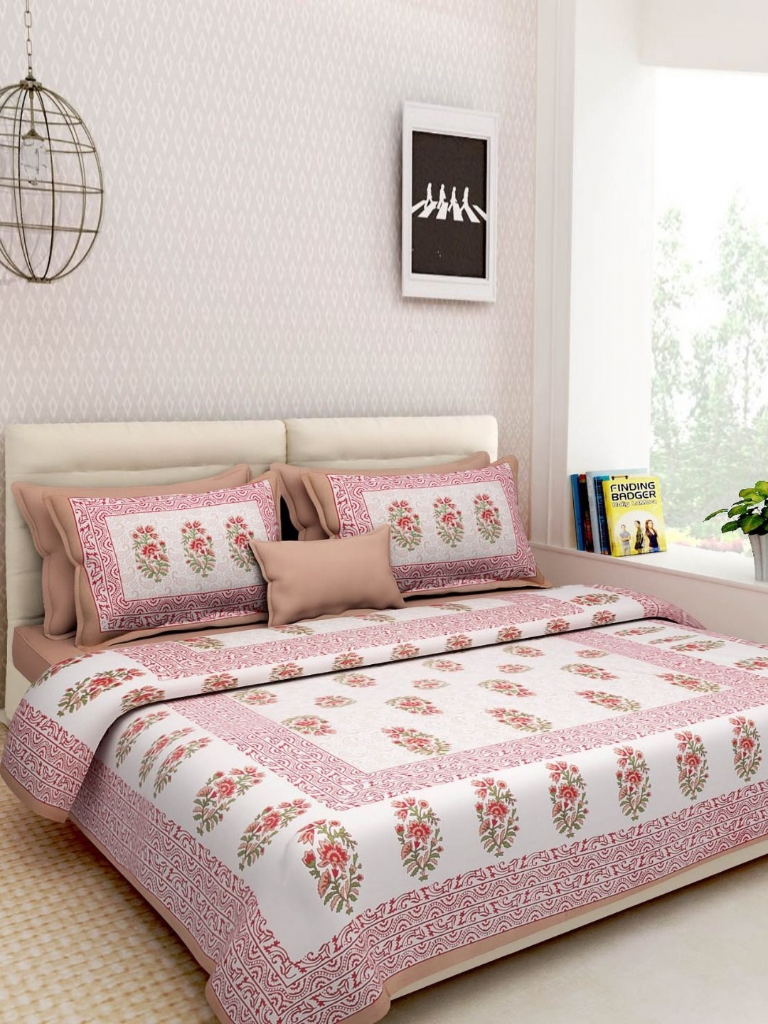 

Myntra Elegant Homes Brown & Red Floral 120 TC Queen Bedsheet with 2 Pillow Covers