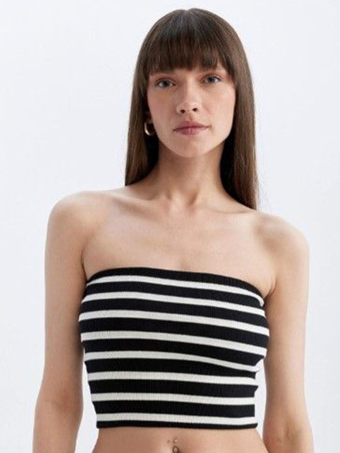 

The Roadster Lifestyle Co Self-Design Strapless Top, Black