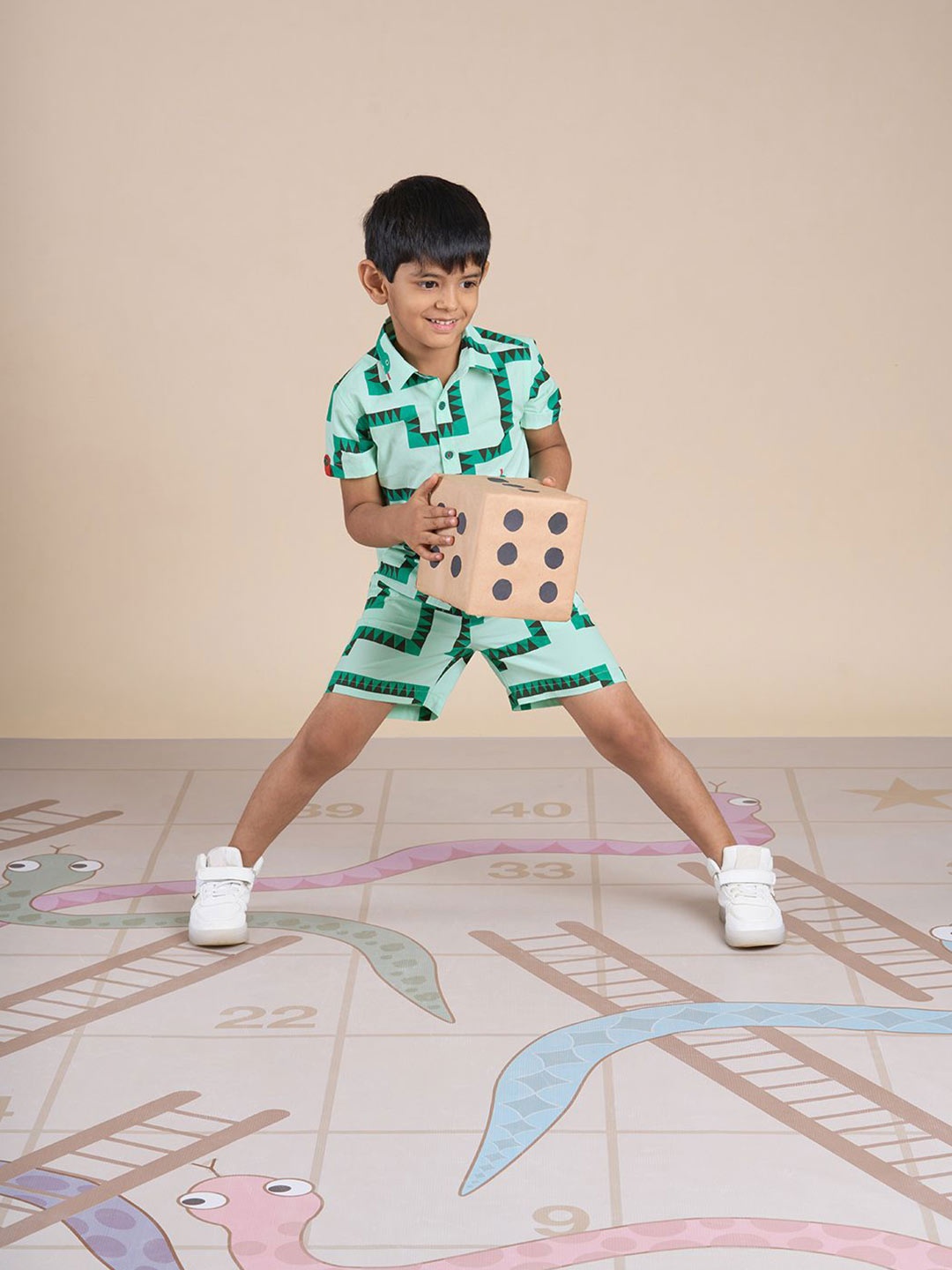 

LIL DRAMA Boys Printed Shirt with Shorts, Green