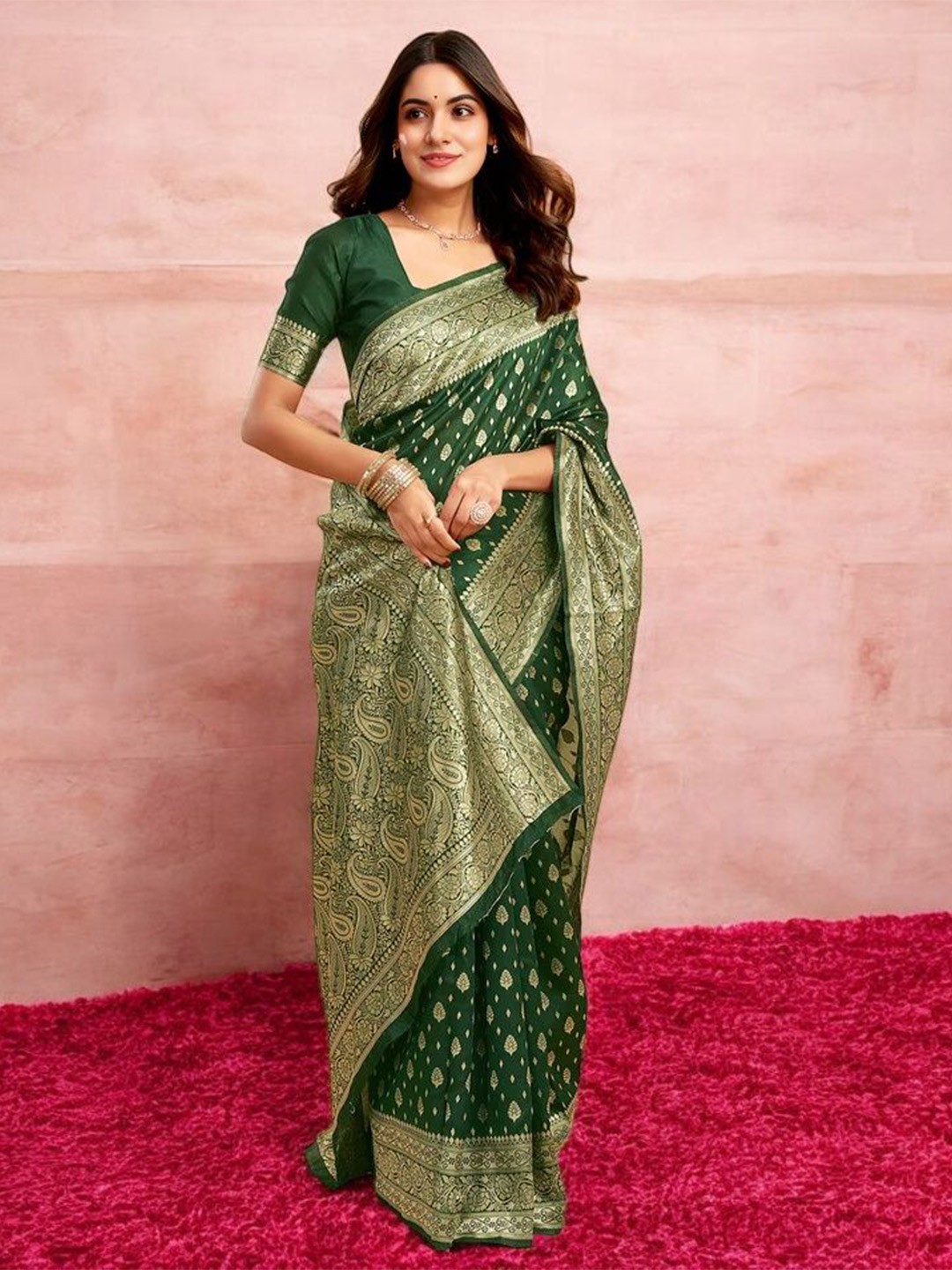 

Mitera Woven Design Zari Silk Blend Banarasi Saree, Green
