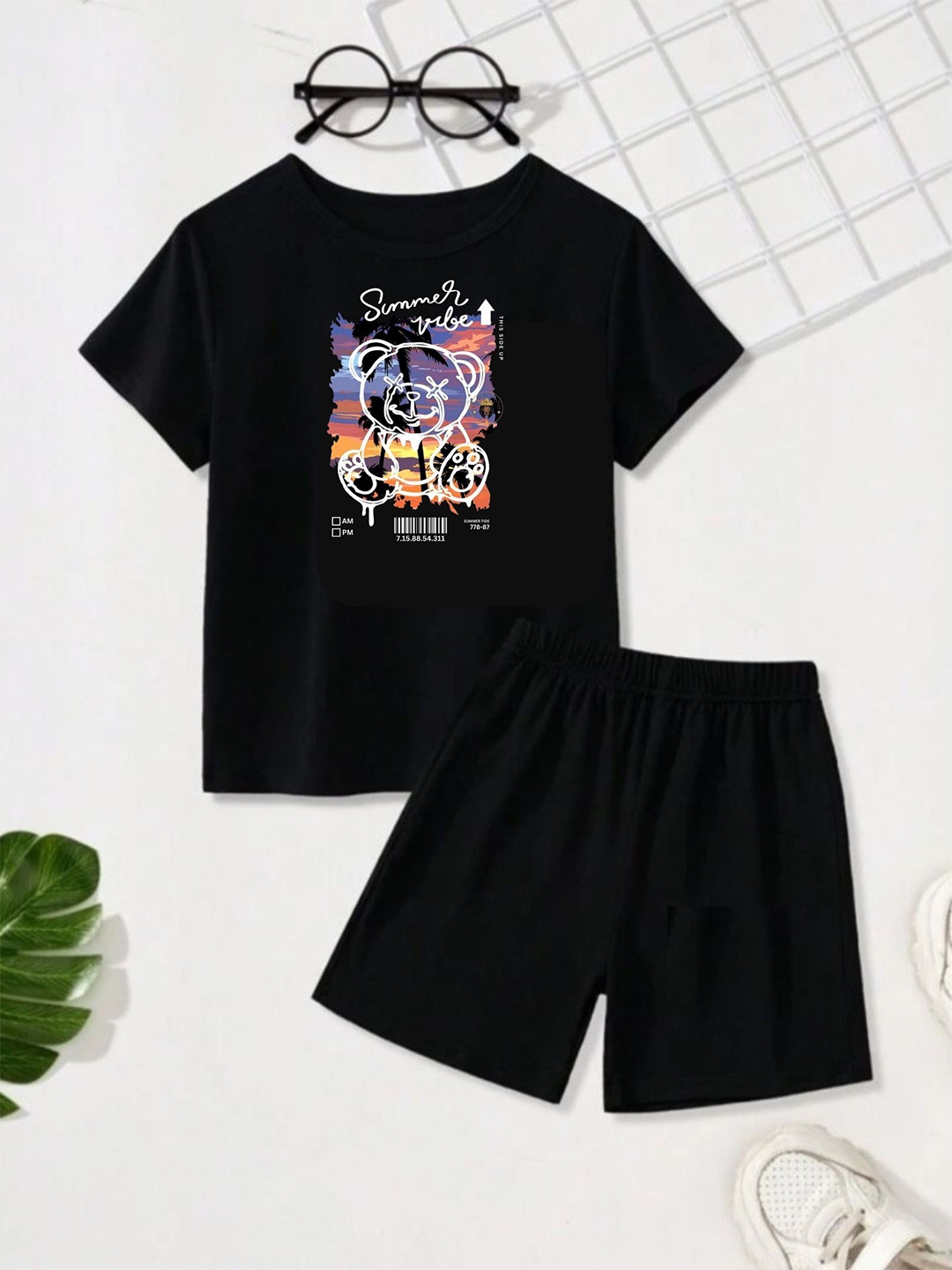 

Thiya Boys Printed T-shirt with Shorts, Black