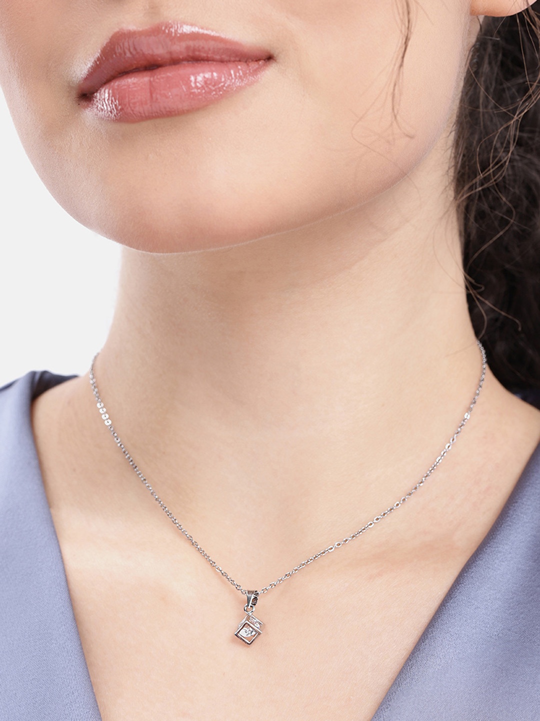 

DressBerry Cube Shape Pendant with Chain, Silver