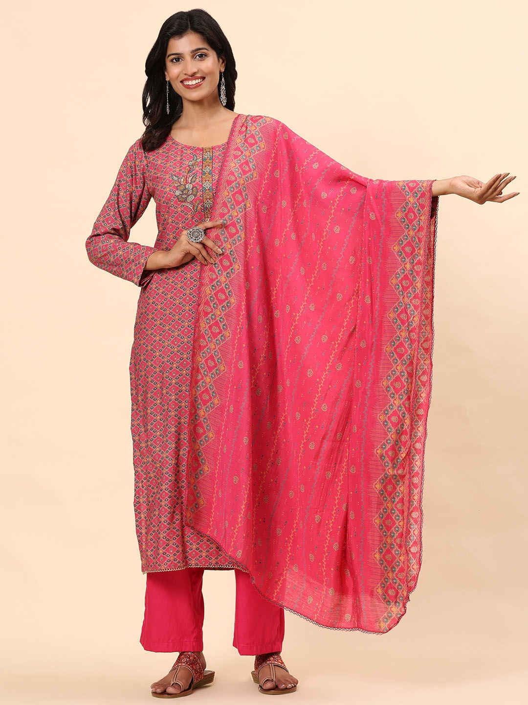

Mamicha Women Ethnic Motifs Printed Regular Pure Cotton Kurta with Trousers & With Dupatta, Pink