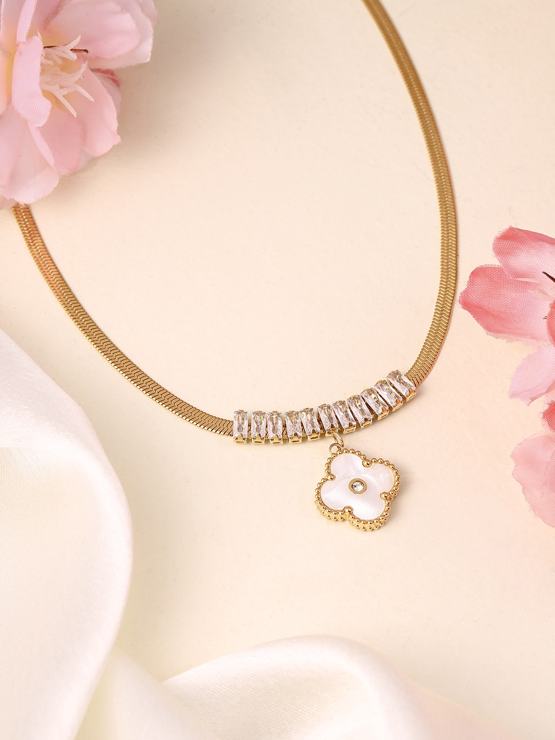 

DressBerry Stone Studded Necklace, Gold