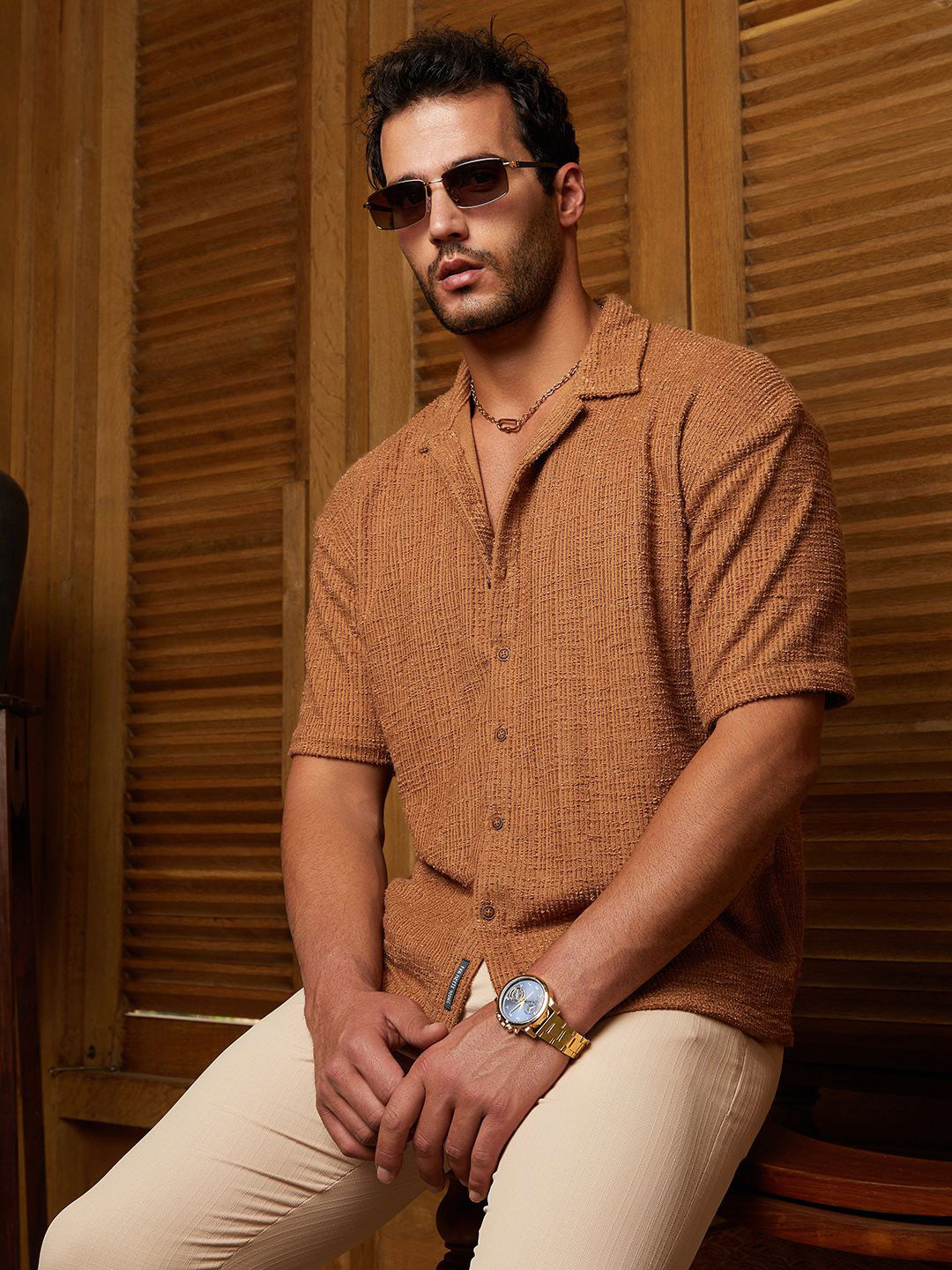 

Campus Sutra Men Classic Opaque Casual Shirt, Brown